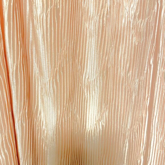 Worthington Pink Pleated Halter Blouse Cold Shoulder Keyhole SZ Small - Picture 3 of 4